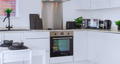 4 Bedrooms - 3 Bathrooms House