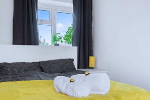 Hus | 4 sovrum och skrivbord