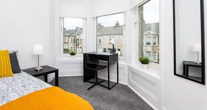 5 Individual Beds - Free Parking