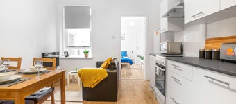 2 Bed-ground Floor-free Parking