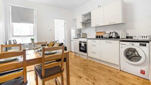 Leilighet | 2 soverom og skrivebord