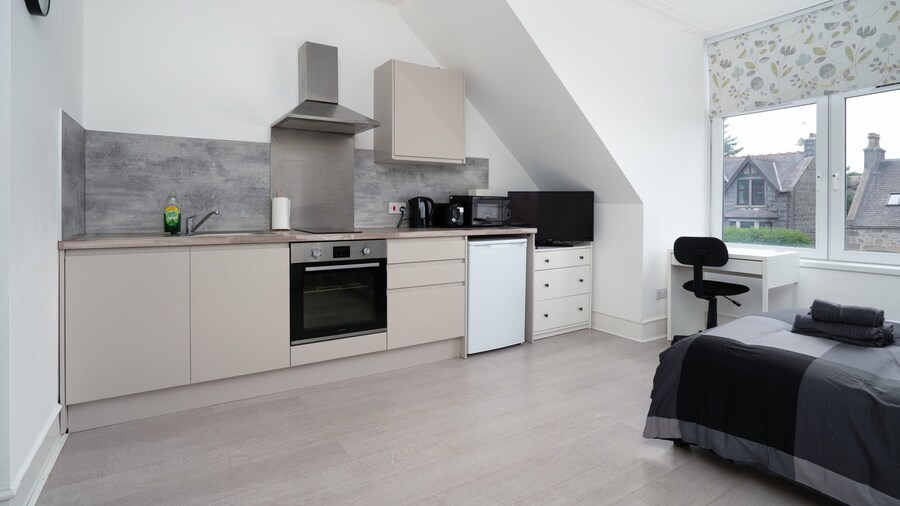 Cosy Fully Equipped Studio 5 Close to University