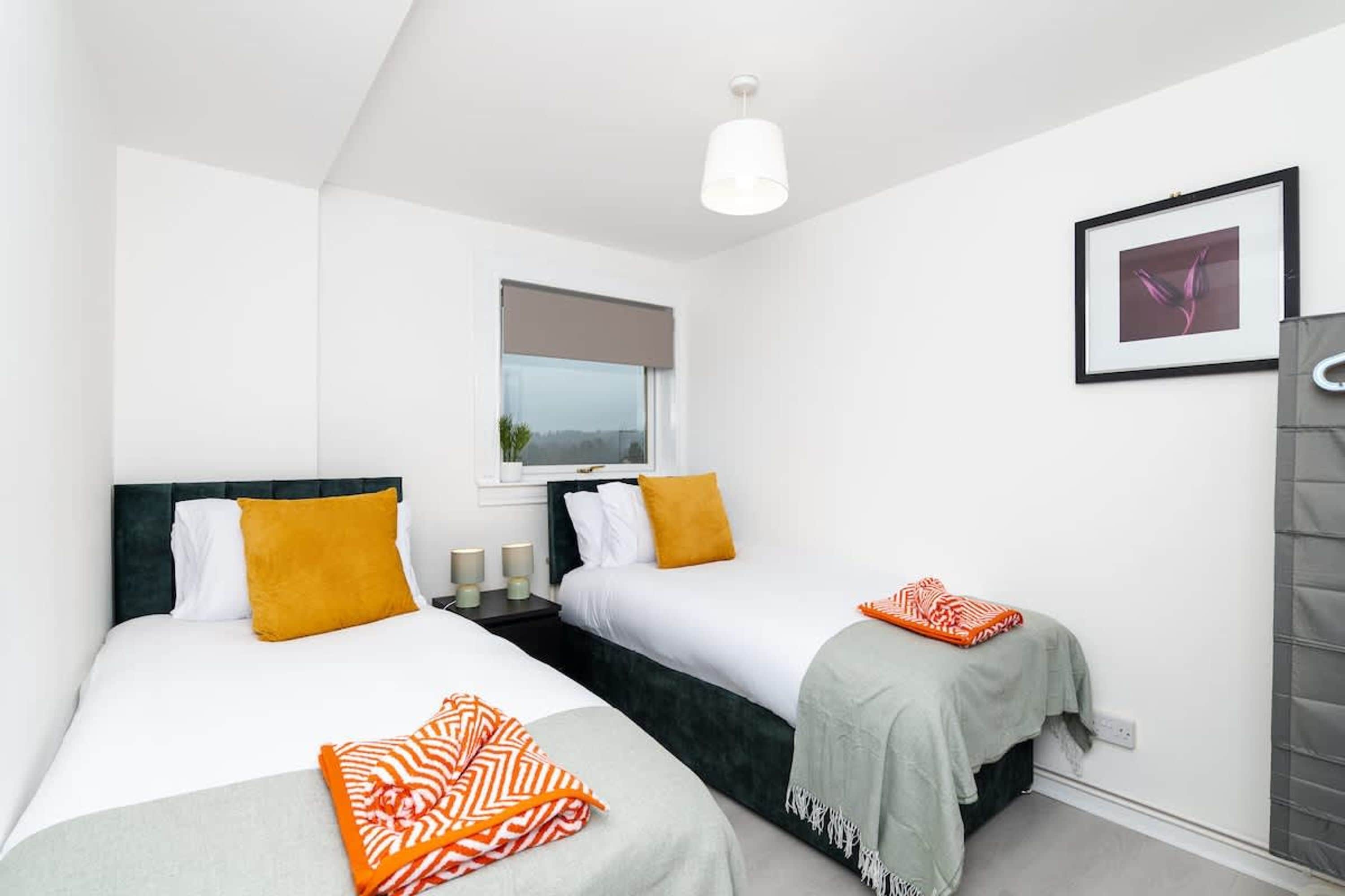 House | 3 bilik tidur, meja 