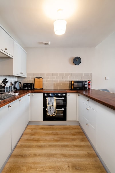 2 Bed Flat - Town Centre