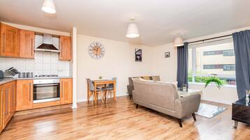 Appartamento | 2 camere, una scrivania