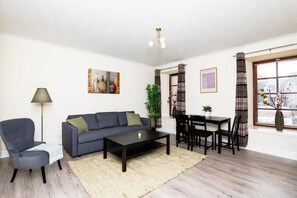 2 habitaciones y escritorio 