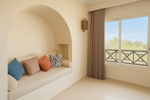 Junior Suite | Living area
