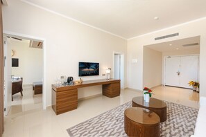 Living area - Diamonds Bijoux (Bwejuu)