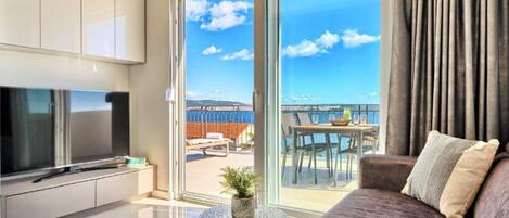 Appartement (One-Bedroom Apartment With Terrace An) | Salle de séjour