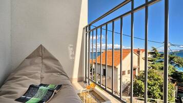 Apartment (Two-Bedroom Apartment With Balcony An) | Balcony