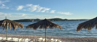 Apartment Aniva - 50 m From the sea