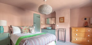 3 Schlafzimmer, Bügeleisen/Bügelbrett, Internetzugang, Bettwäsche