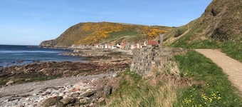 Charming fishermans’ cottage in picturesque Crovie