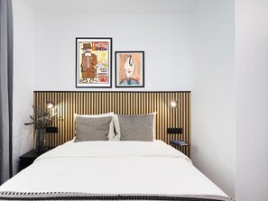 1 chambre, fer et planche à repasser, accès Internet, draps fournis