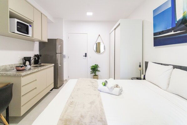 Rideaux occultants, fer et planche à repasser, Wi-Fi gratuit