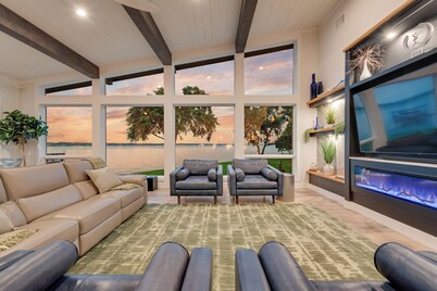 LUXURY LAKE ESTATE…Pool, Hot Tub, Boat, Golf, Poker Room, TVs