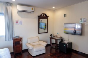 Chambre Double Confort, vue jardin | Bureau, Wi-Fi gratuit, draps fournis