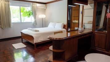 Family Suite, Garden View | 1 bedroom, desk, free WiFi, bed sheets