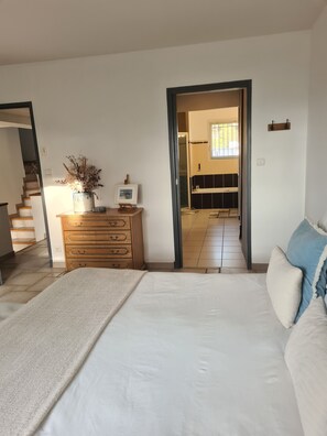 3 Schlafzimmer, Bügeleisen/Bügelbrett, kostenloses WLAN, Bettwäsche