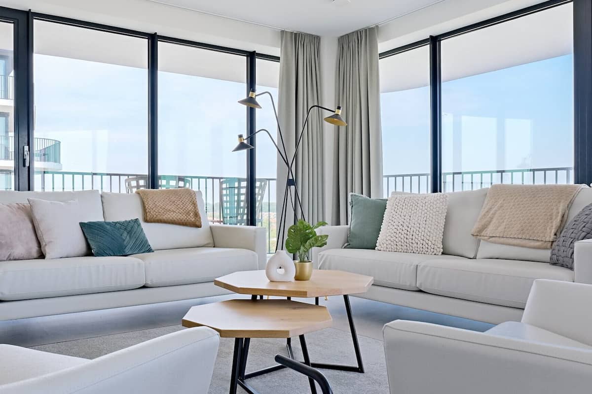 Apartment (Pharos Sea Breeze Panorama) | Living room | TV