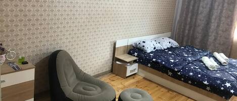 Premium bedding, blackout curtains, free WiFi, bed sheets