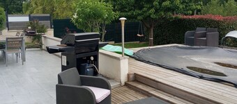 Room to rent for 24 hours of Le Mans motorcycle and car and motorcycle Grand Prix