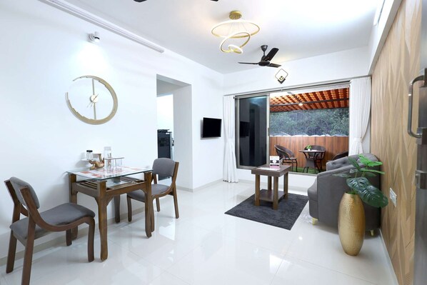 Dining - Entire 1 BHK Apartment (Mumbai)