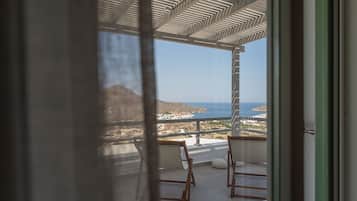 Superior Suite, Sea View | Terrace/patio