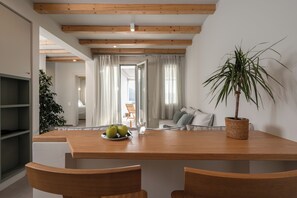 Superior Suite, Sea View | Living area | 40-inch Smart TV with digital channels - Castello Amorgos Suites (Amorgos)