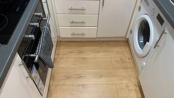 Apartment | Private kitchen | Fridge, microwave, oven, stovetop