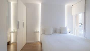 Apartment (2 Bedrooms) | 2 bedrooms, iron/ironing board, bed sheets