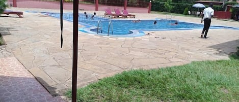 Piscine extérieure
