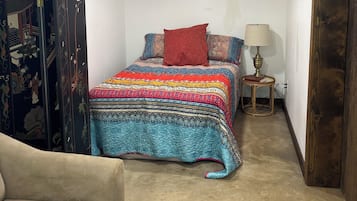 Free WiFi, bed sheets