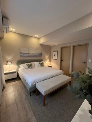 1 habitación, tabla de planchar con plancha, wifi gratis y ropa de cama 