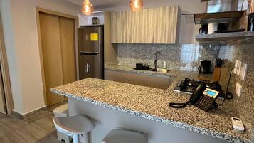 Microwave, oven, stovetop