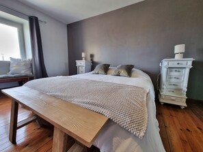 3 bedrooms, desk, iron/ironing board, free WiFi - Le Cottage_Location-Lauragaise (Aguts)