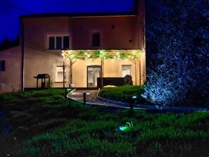 Exterior - Nature View Cottage • Terrace • Piscina (Aguts)