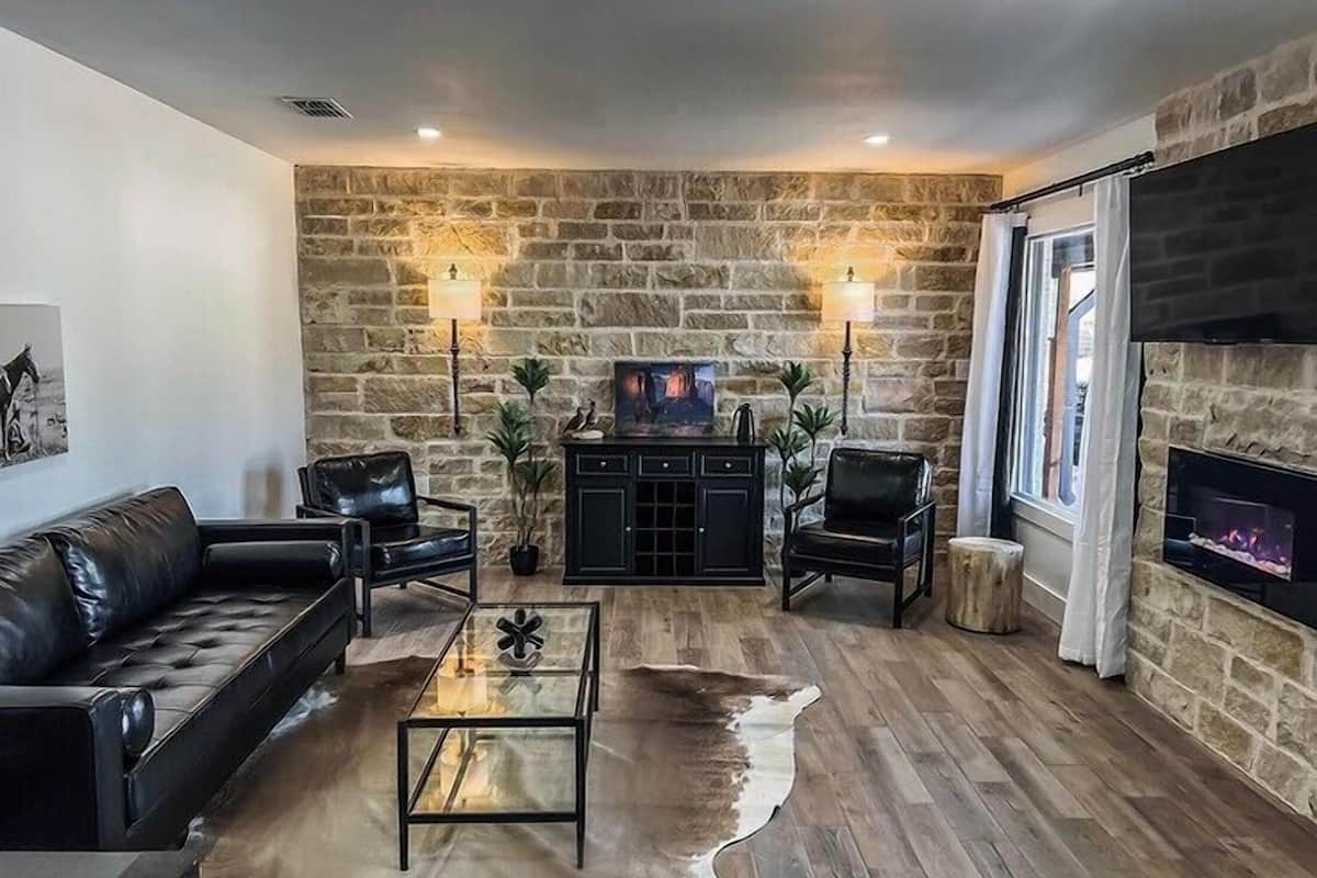4 Baron | Living area