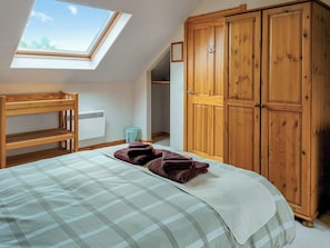 4 bedrooms, free WiFi, bed sheets