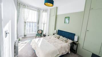 2 bedrooms, WiFi, bed sheets