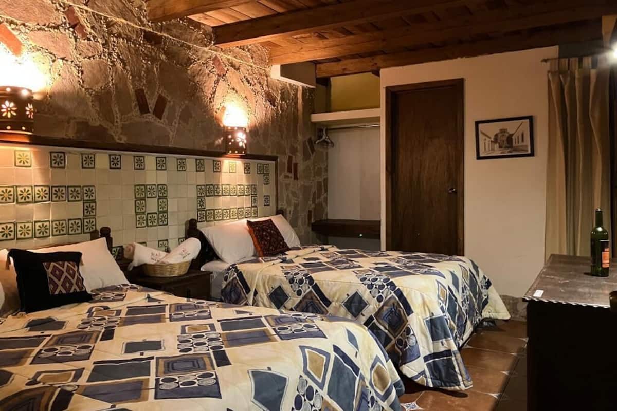 Standard Room, 2 Double Beds