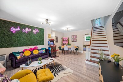 Comfort, Fun & Retro Retreat