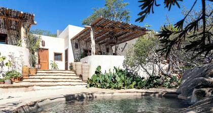 Romantic Getaway! Gated Community, Beach Club, Ocean Views & Private Pool