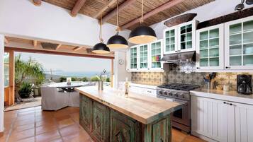 冰箱、烤箱、炉灶、洗碗机