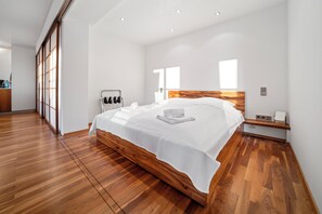 1 bedroom, in-room safe, iron/ironing board, free WiFi - The most central holiday apartment in Munich - 90 m² luxury at Viktualienmarkt (München)