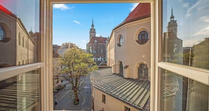 Die zentralste Ferienwohnung in München - 90m² Luxus am Viktualienmarkt