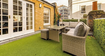 Mayfair 9-bed Townhouse - Sleeps 16, Patio & Ac