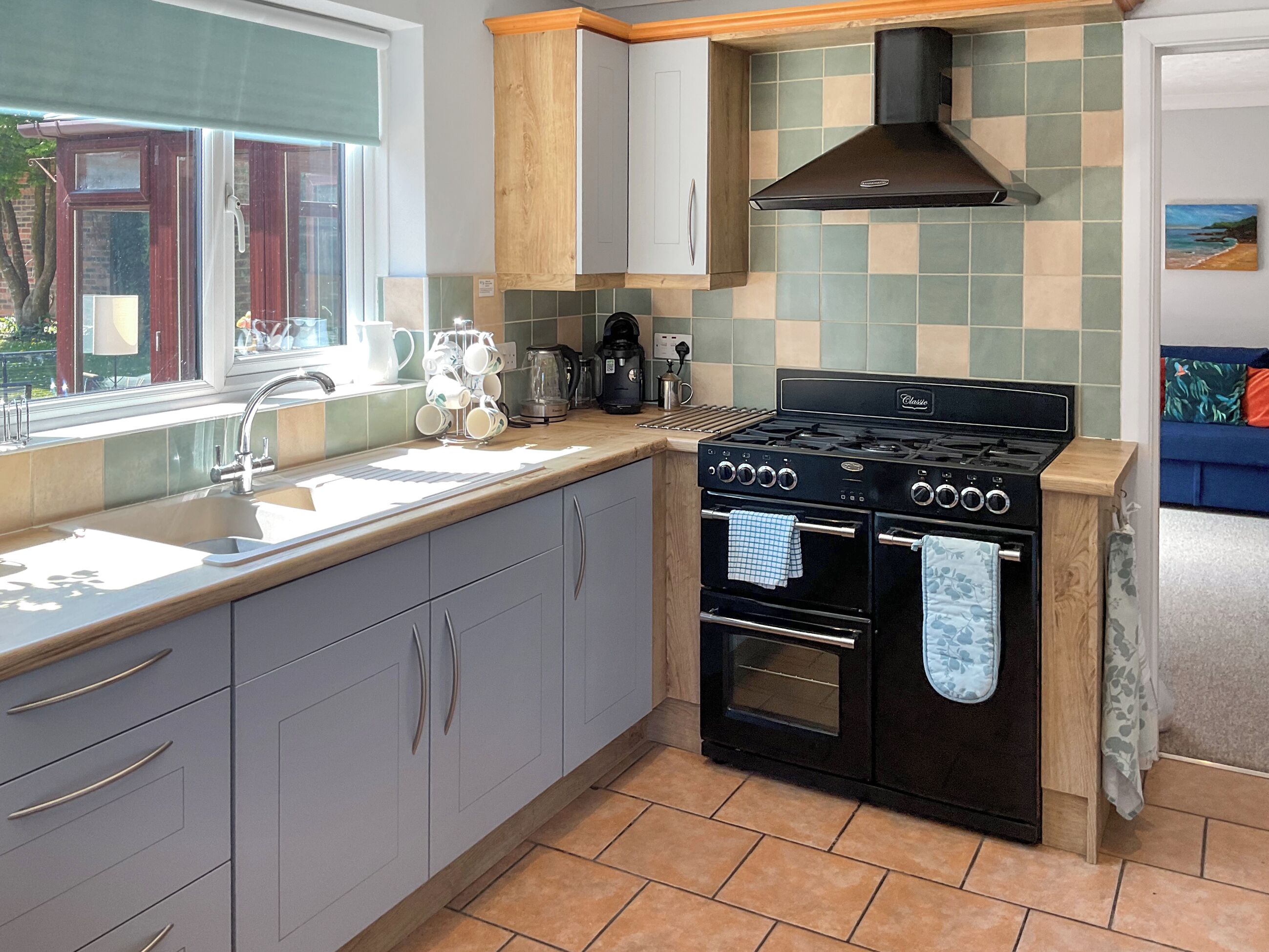 Dishwasher, highchair