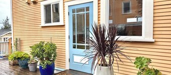 Historic Downtown Carriage House