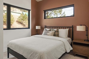 9 habitaciones, tabla de planchar con plancha, wifi y ropa de cama